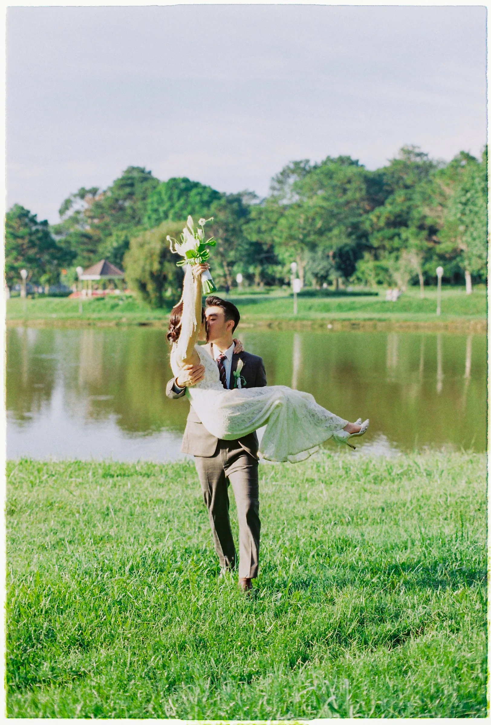 Bình & Hà: A Simple Film Pre-Wedding in Da Lat
