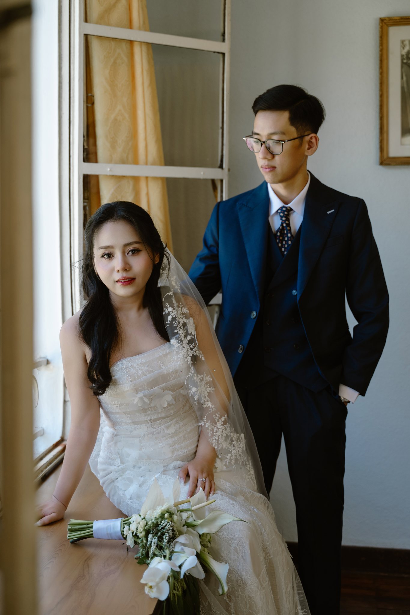 An & Phuong: A Three-Location Da Lat Pre-Wedding & Engagement Shoot, from Misty Suoi Tia to the Cau Dat Tea Hills