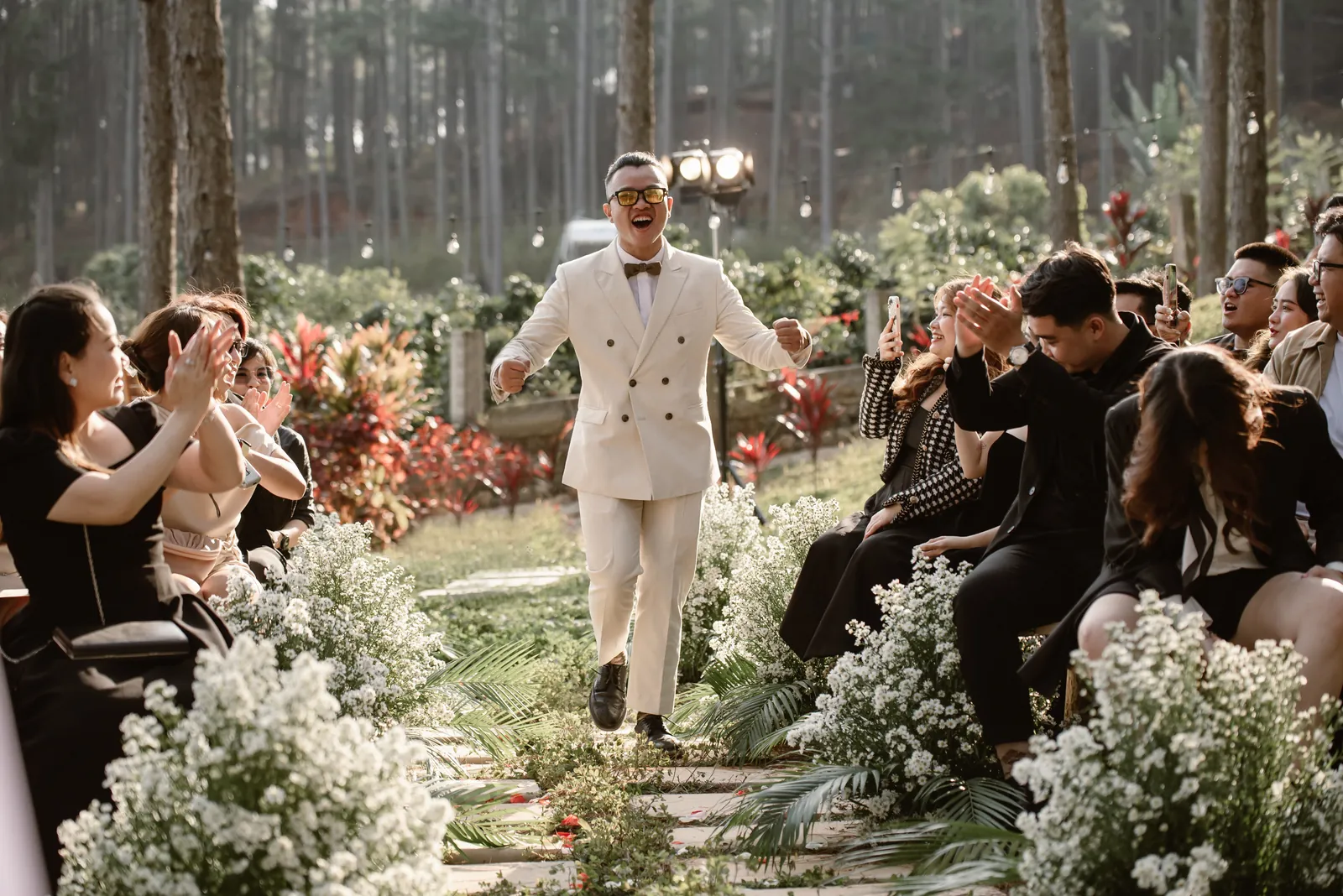 A Da Lat Destination Wedding in the Pine Forest, Huy & Tú