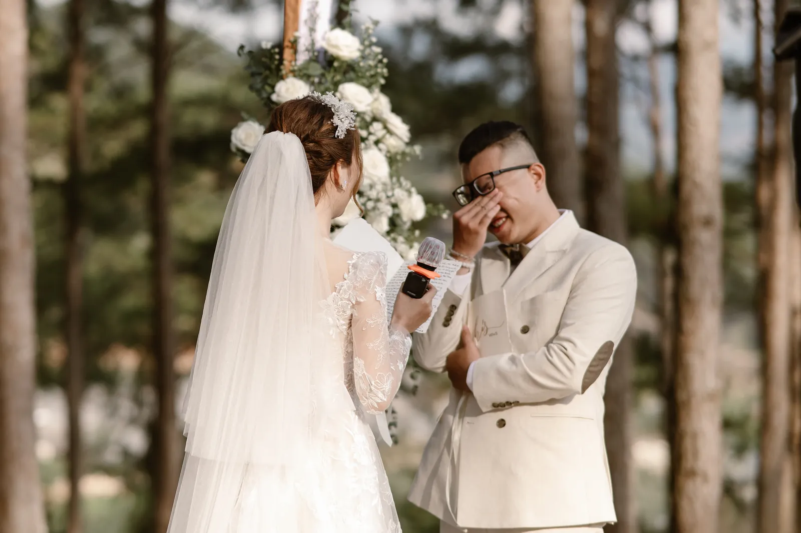 A Da Lat Destination Wedding in the Pine Forest, Huy & Tú