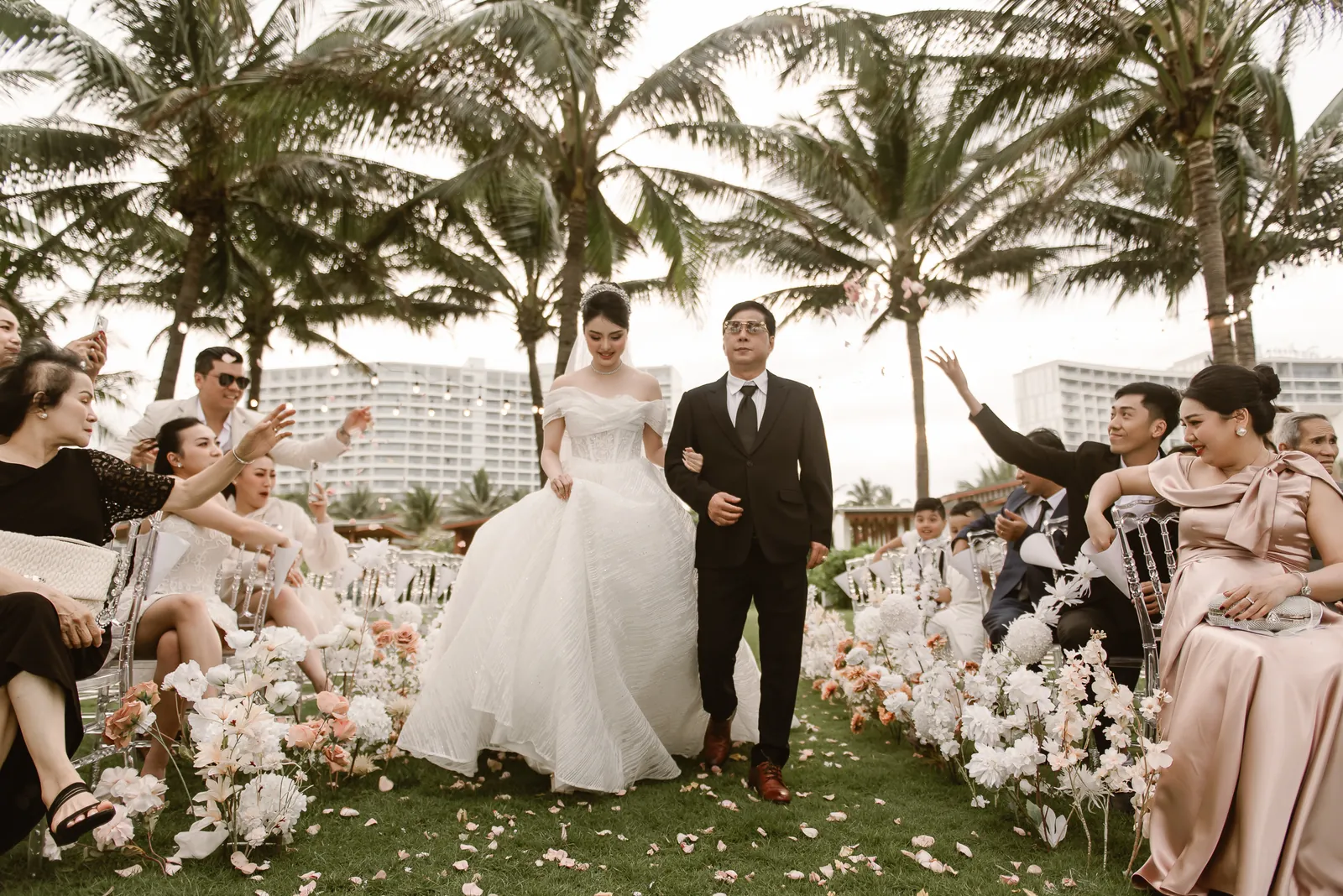 A Destination Beach Wedding at Mövenpick Resort Cam Ranh, Nha Trang | Long & Hà
