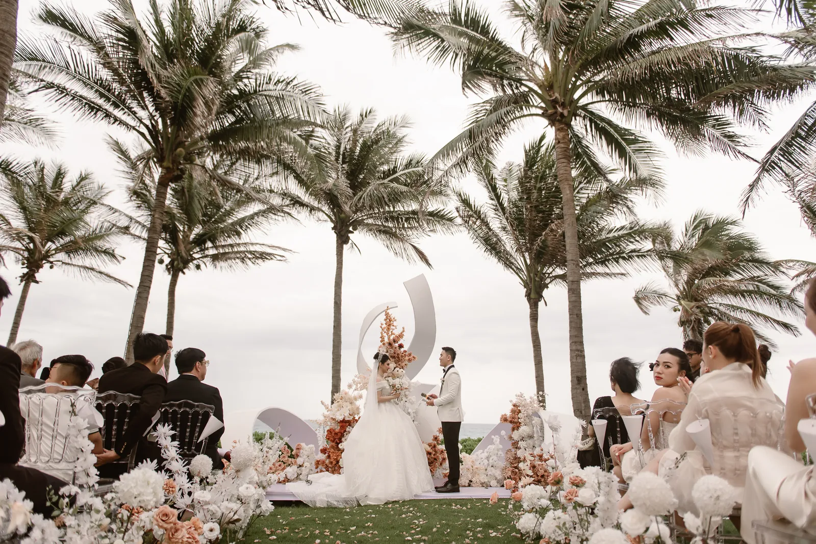 A Destination Beach Wedding at Mövenpick Resort Cam Ranh, Nha Trang | Long & Hà
