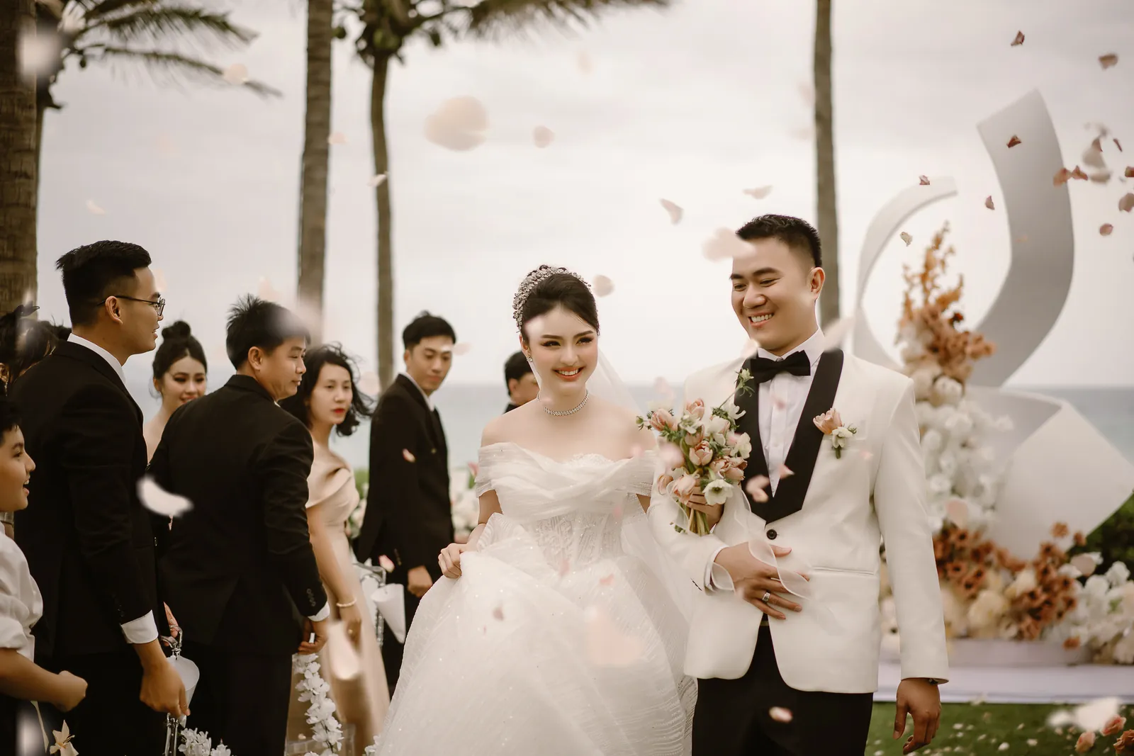A Destination Beach Wedding at Mövenpick Resort Cam Ranh, Nha Trang | Long & Hà