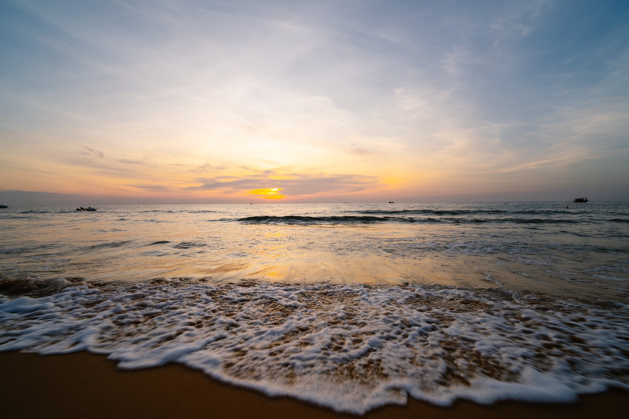 Phu Quoc Beach Wedding at InterContinental Phu Quoc: Natalie & Hung's Golden Sunset Celebration