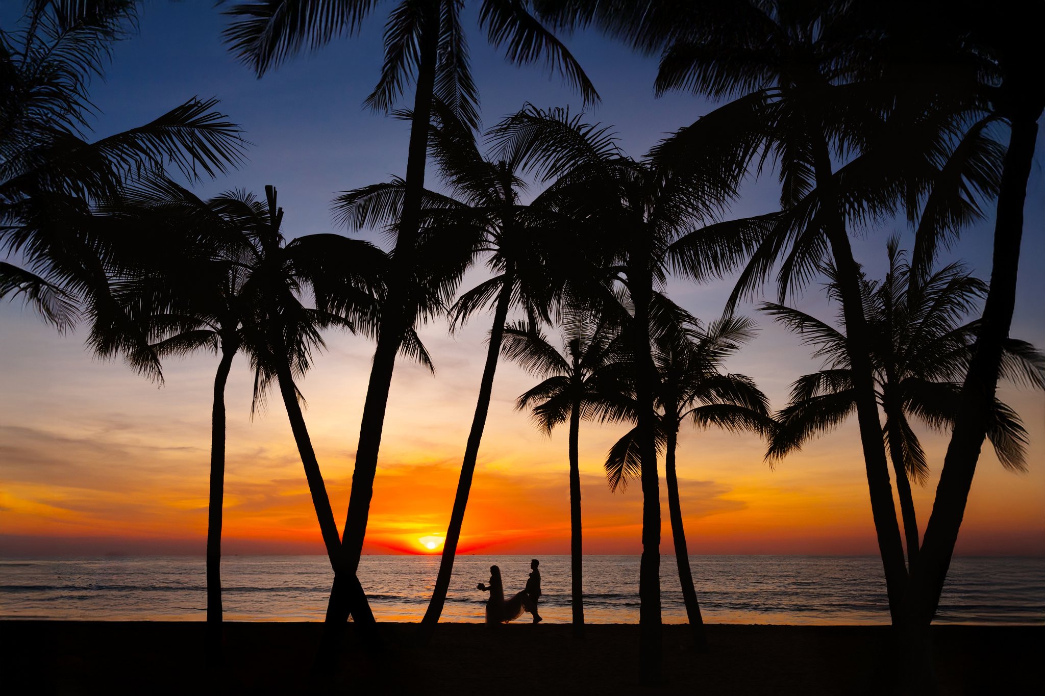 Phu Quoc Beach Wedding at InterContinental Phu Quoc: Natalie & Hung's Golden Sunset Celebration