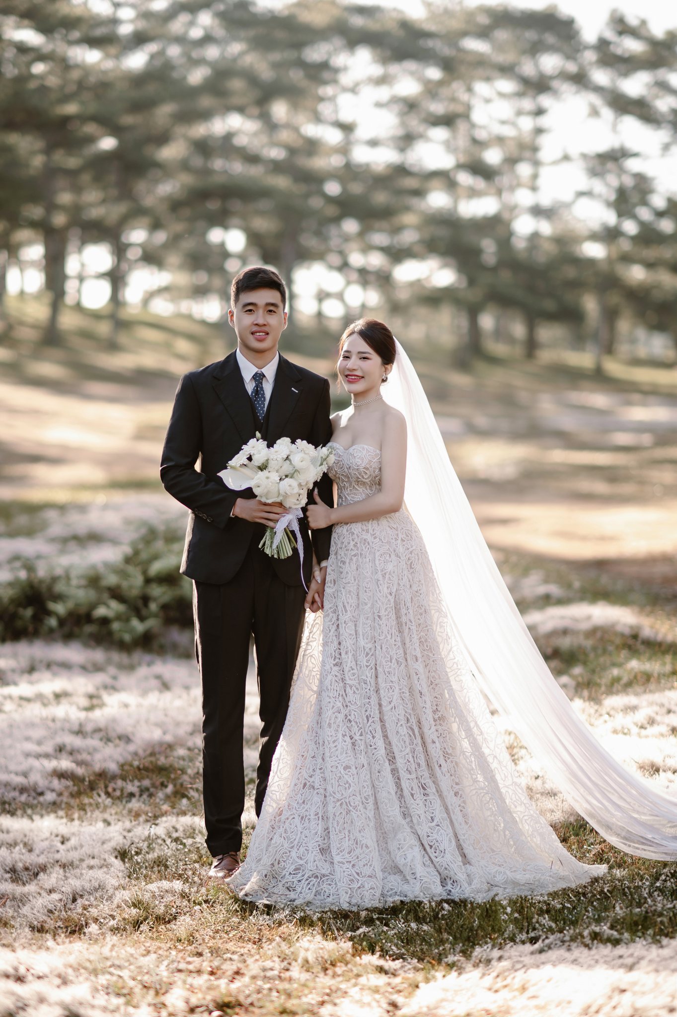 Phuong Anh & Thai: A Misty Pine Forest Pre-Wedding & Engagement Shoot in Da Lat