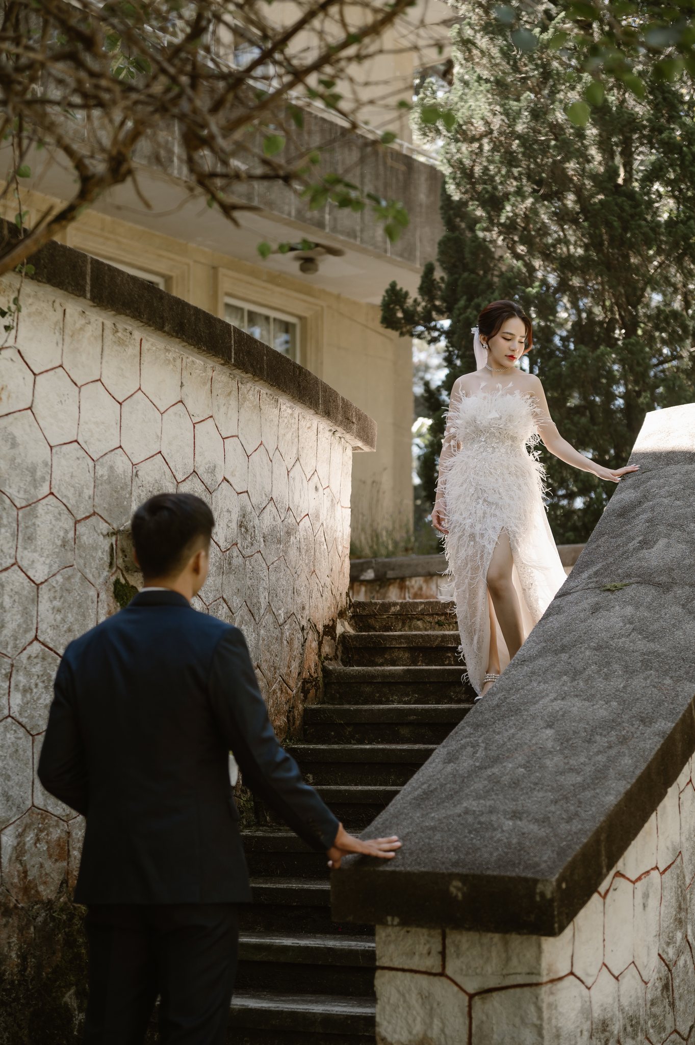 Phuong Anh & Thai: A Misty Pine Forest Pre-Wedding & Engagement Shoot in Da Lat