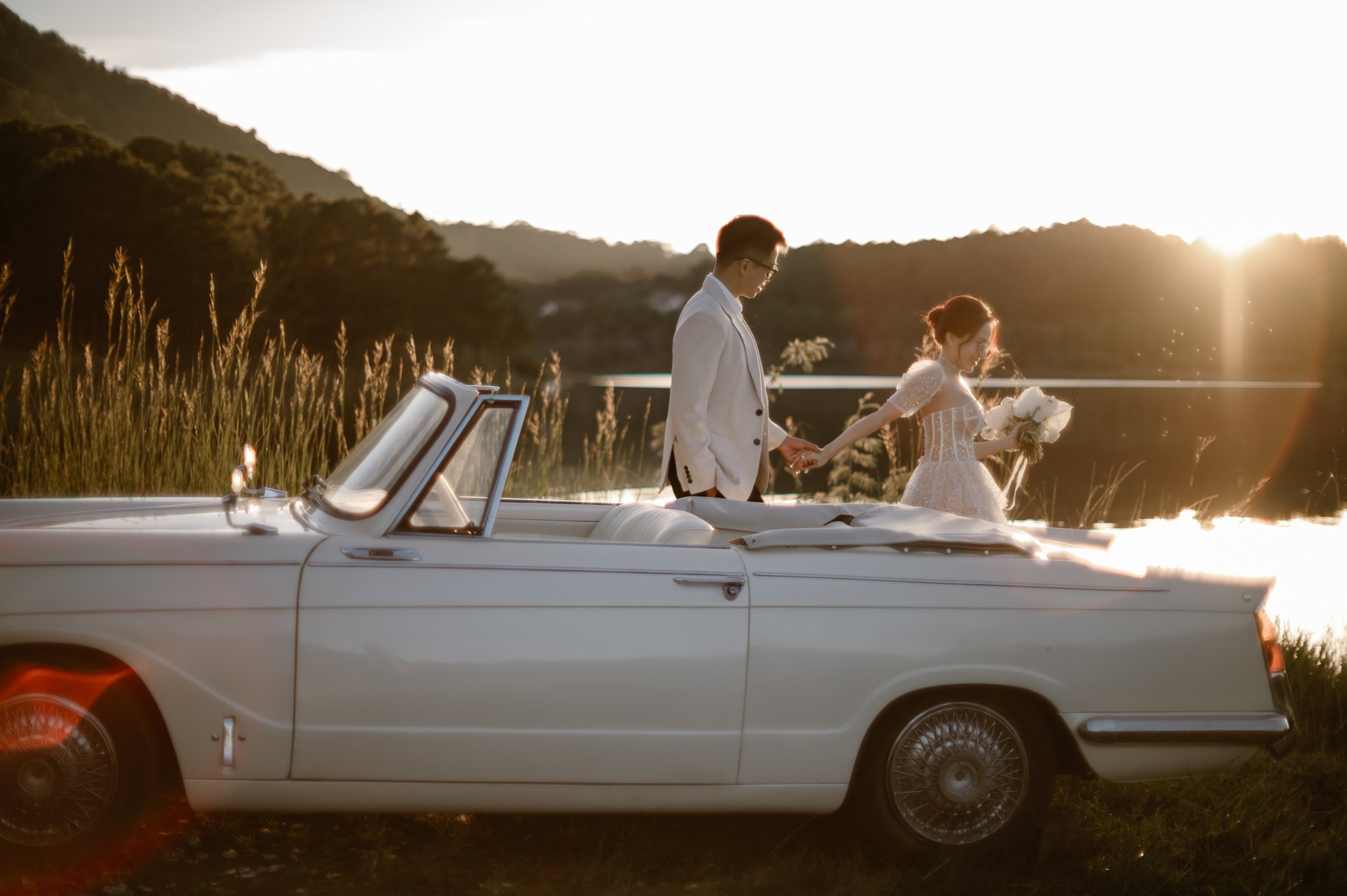 Phuong Anh & Thai: A Misty Pine Forest Pre-Wedding & Engagement Shoot in Da Lat