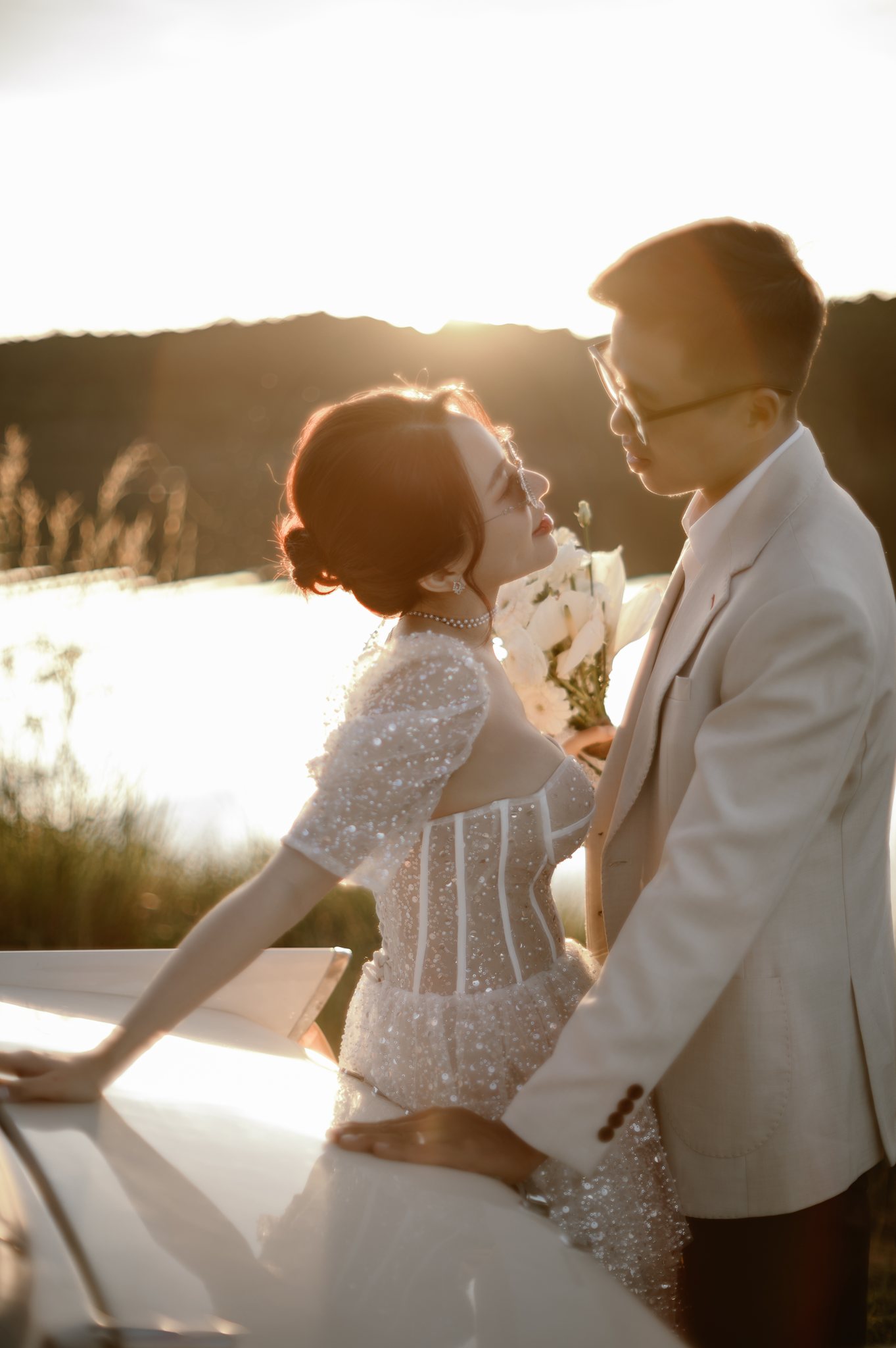 Phuong Anh & Thai: A Misty Pine Forest Pre-Wedding & Engagement Shoot in Da Lat