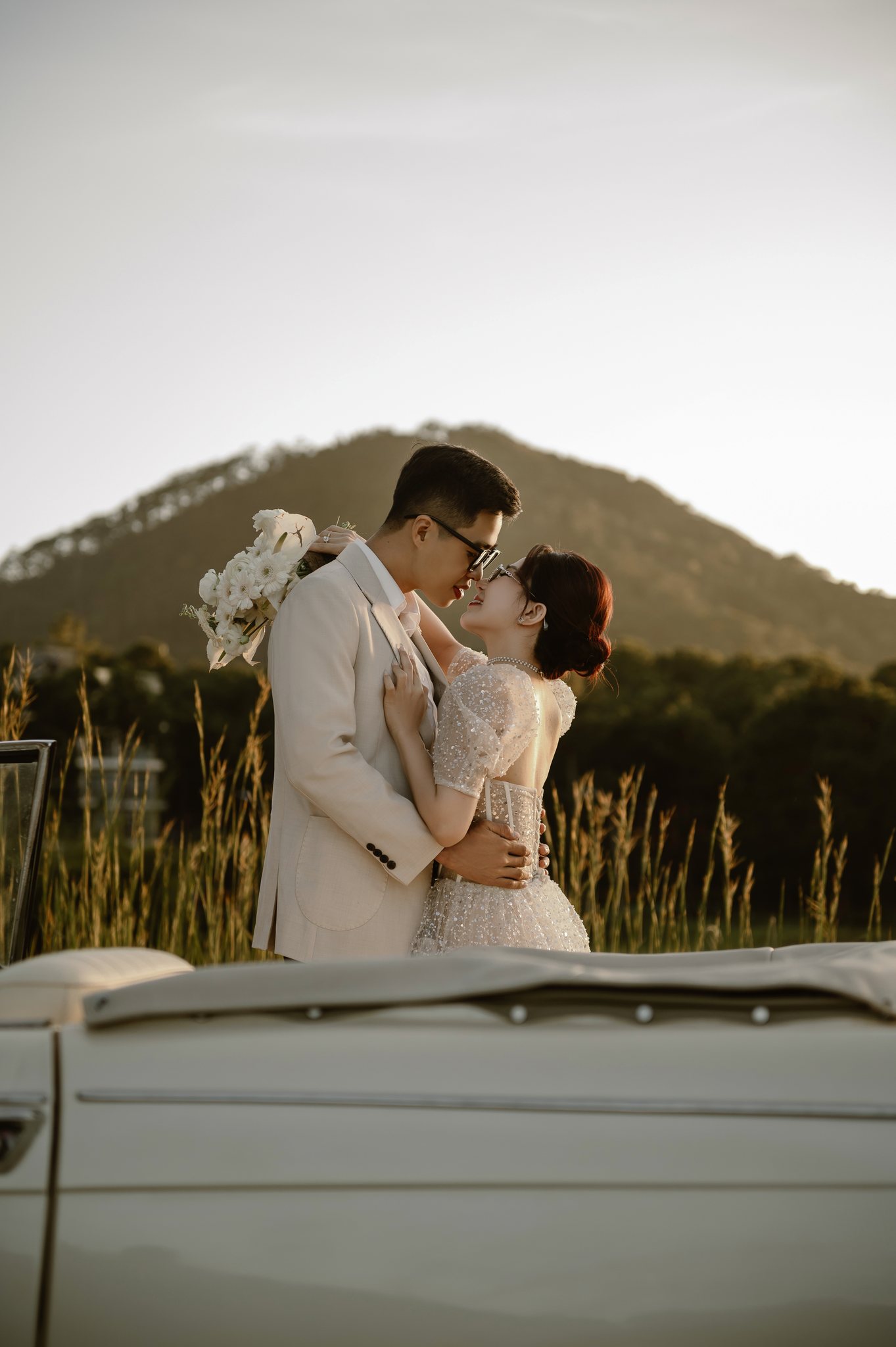 Phuong Anh & Thai: A Misty Pine Forest Pre-Wedding & Engagement Shoot in Da Lat