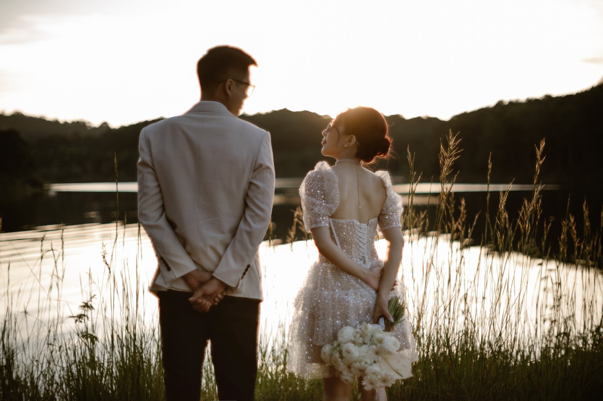 Phuong Anh & Thai: A Misty Pine Forest Pre-Wedding & Engagement Shoot in Da Lat