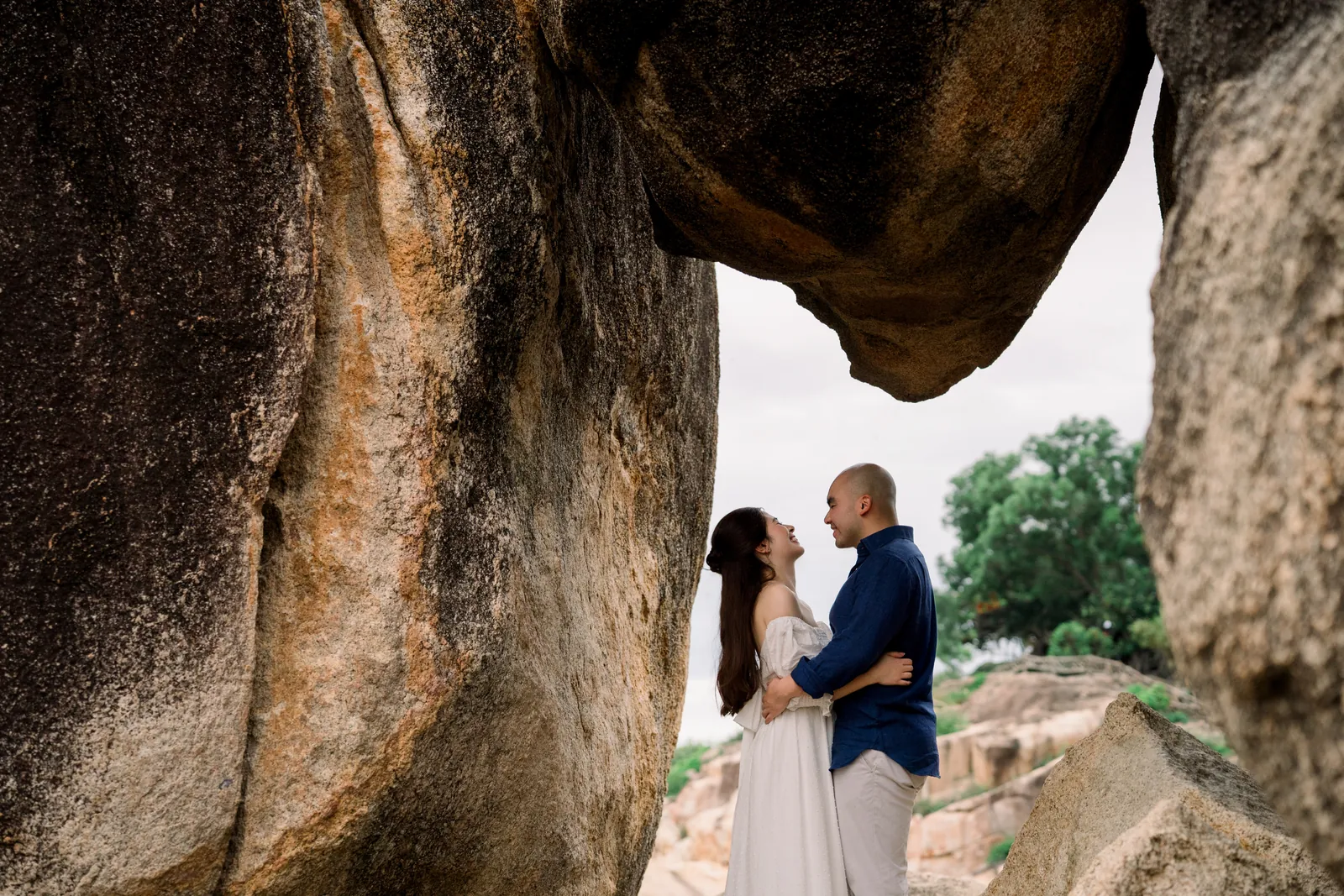 A Sunset Pre-Wedding at L'Alya Ninh Van Bay, Nha Trang | Stephanie & Dung