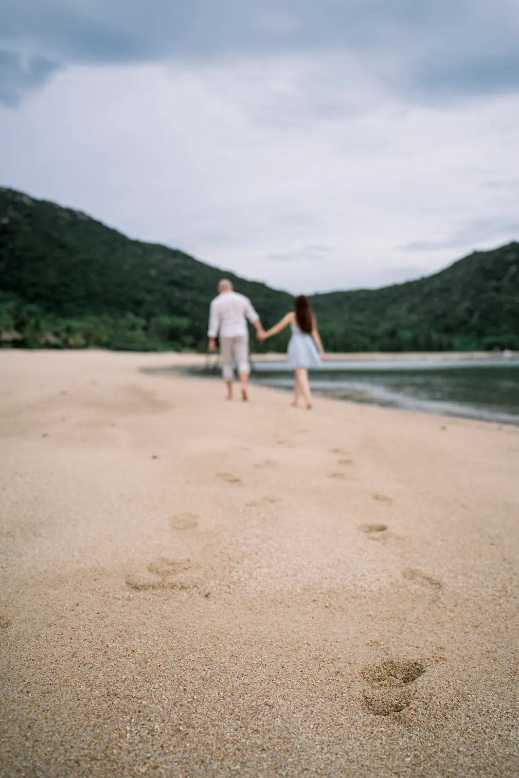 A Sunset Pre-Wedding at L'Alya Ninh Van Bay, Nha Trang | Stephanie & Dung