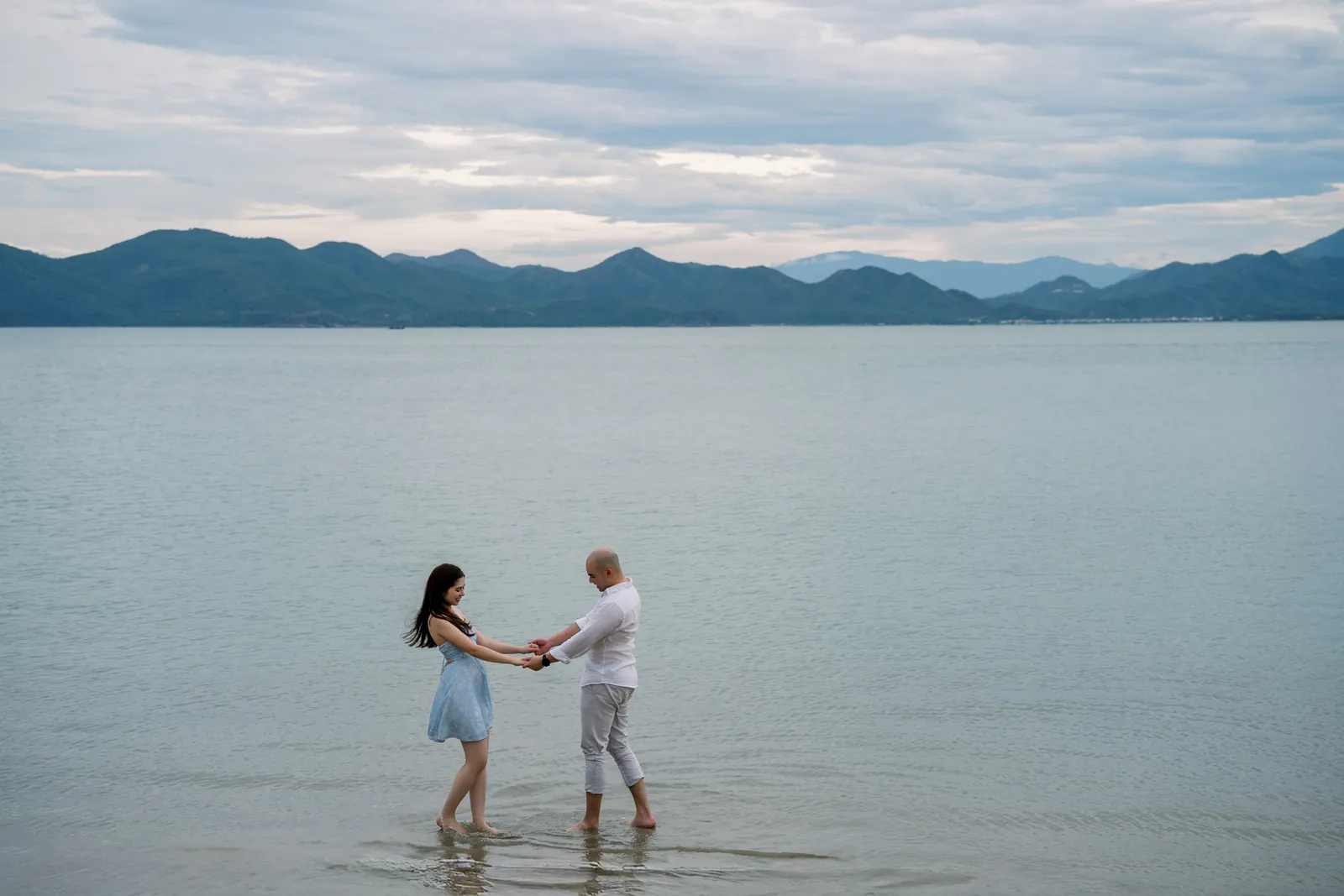 A Sunset Pre-Wedding at L'Alya Ninh Van Bay, Nha Trang | Stephanie & Dung