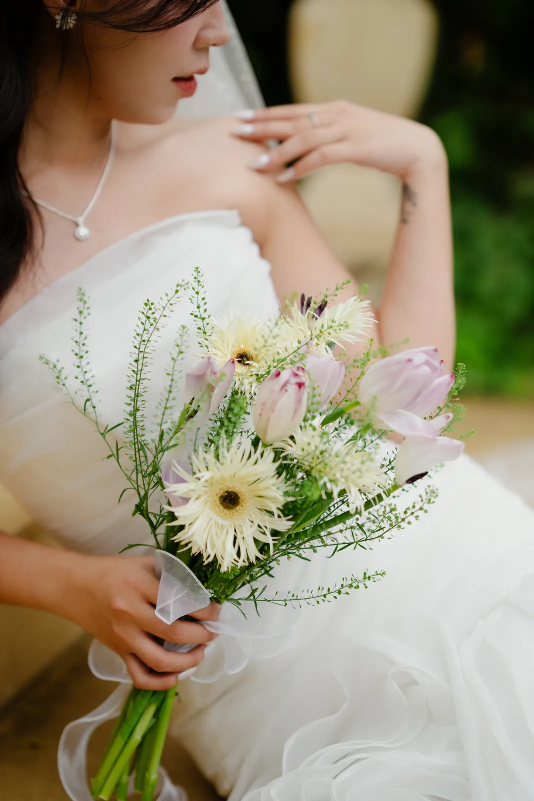 A Saigon Pre-Wedding in Three Scenes: Dream Garden, the City Museum and the Thu Thiem Rooftop | Thịnh & Tuyền