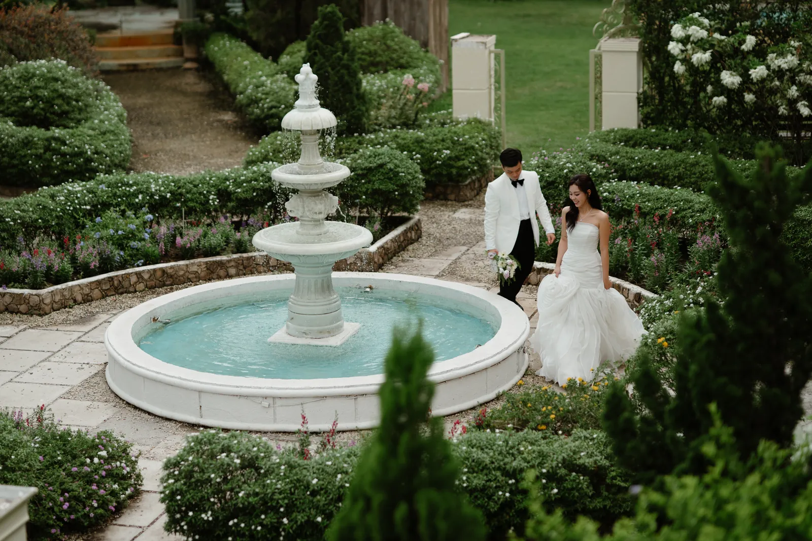 A Saigon Pre-Wedding in Three Scenes: Dream Garden, the City Museum and the Thu Thiem Rooftop | Thịnh & Tuyền