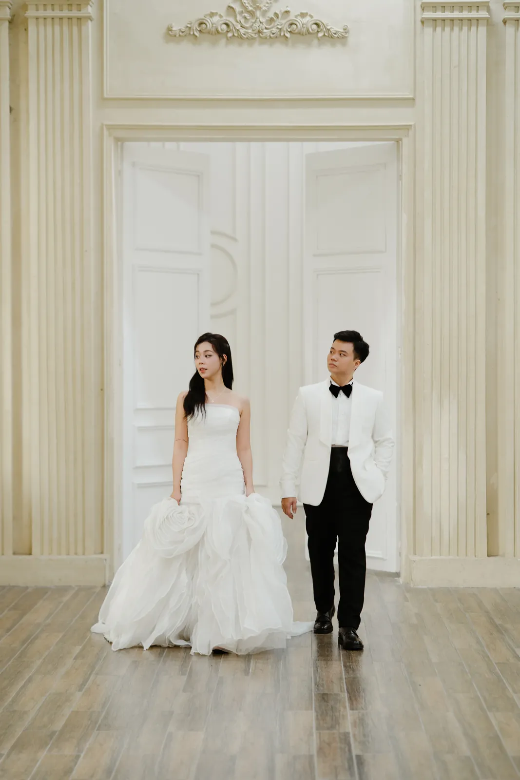 A Saigon Pre-Wedding in Three Scenes: Dream Garden, the City Museum and the Thu Thiem Rooftop | Thịnh & Tuyền