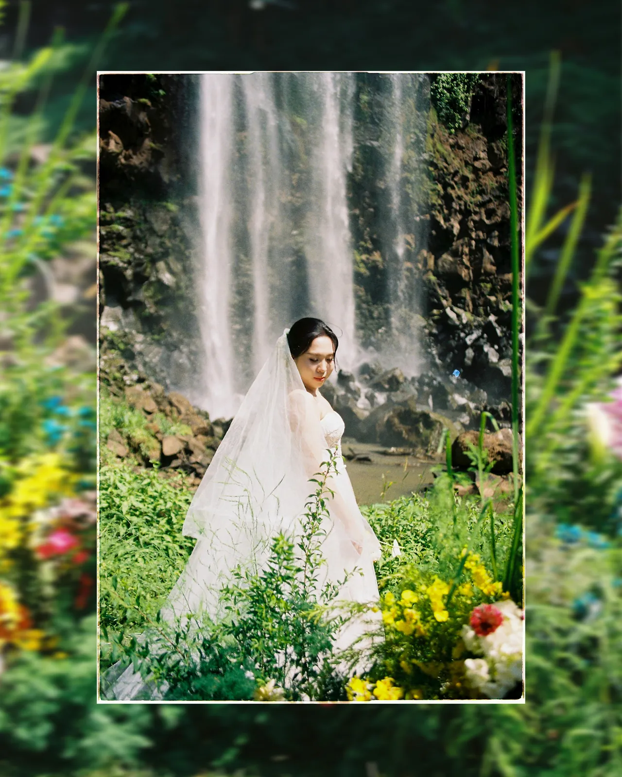 A Da Lat Waterfall Elopement on 35mm Film: Tiến Anh & Trân's Private Vow Ceremony at Liêng Chi Nha & Suối Tía