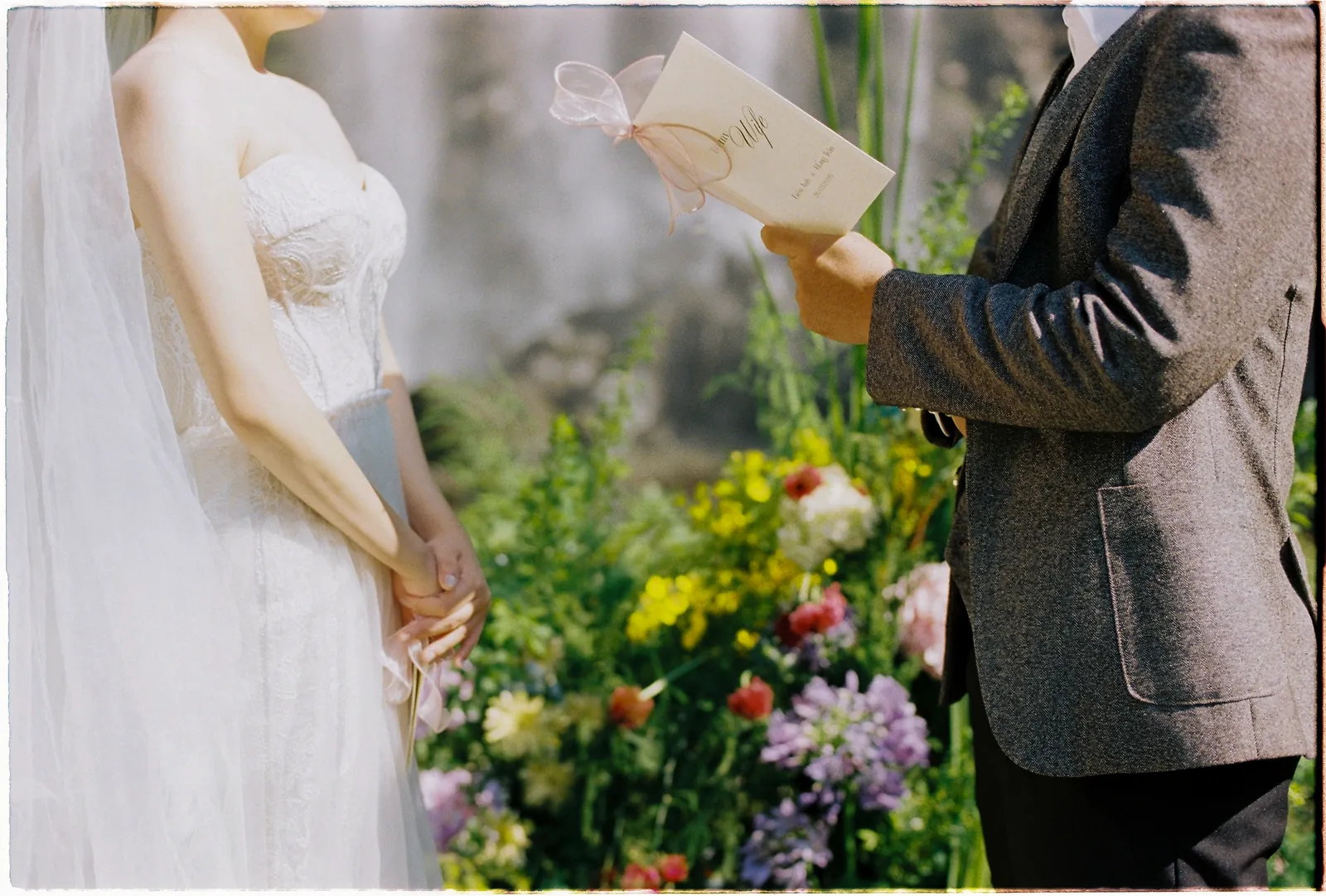 A Da Lat Waterfall Elopement on 35mm Film: Tiến Anh & Trân's Private Vow Ceremony at Liêng Chi Nha & Suối Tía