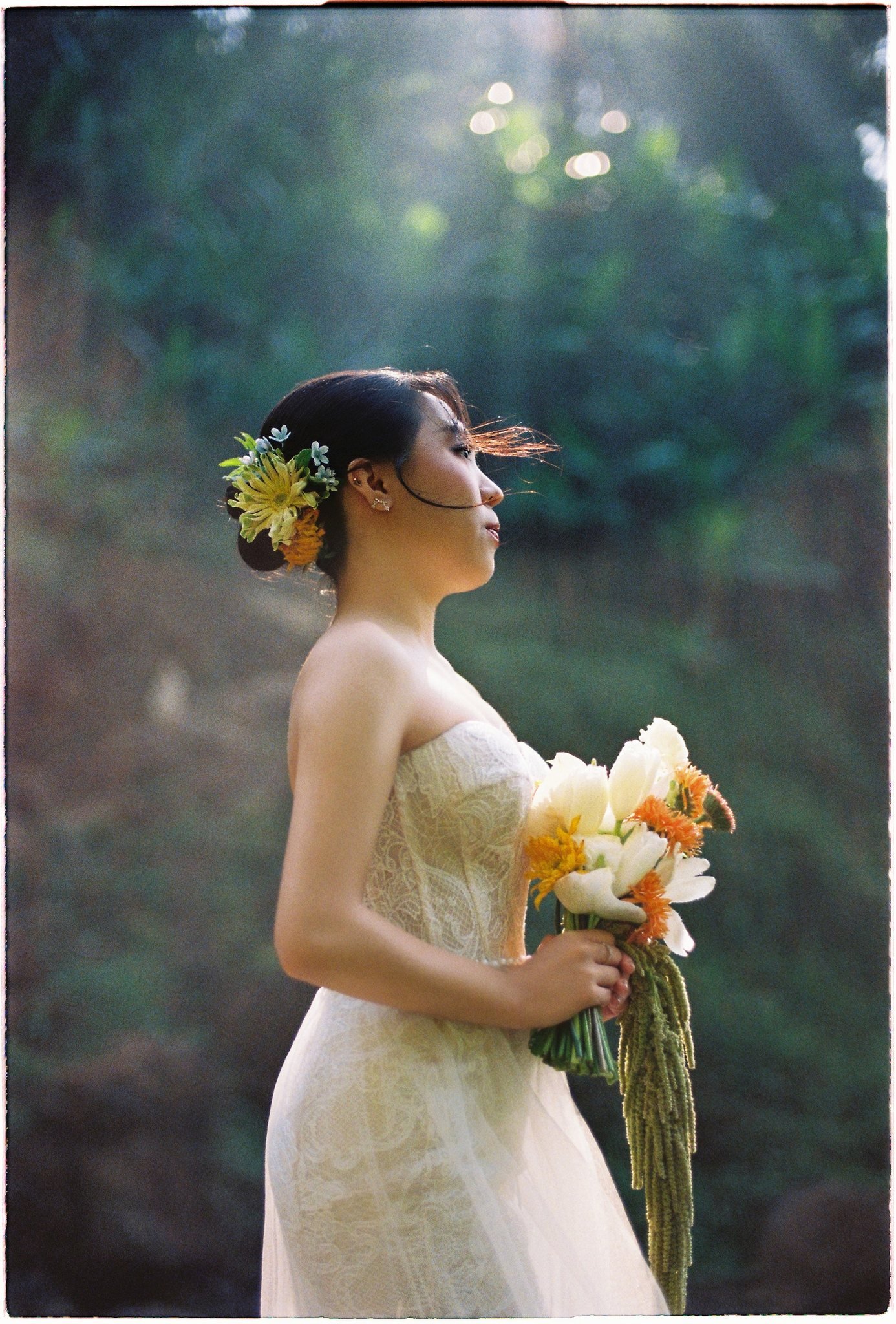 A Da Lat Waterfall Elopement on 35mm Film — Tiến Anh & Trân's Private Vow Ceremony at Liêng Chi Nha & Suối Tía
