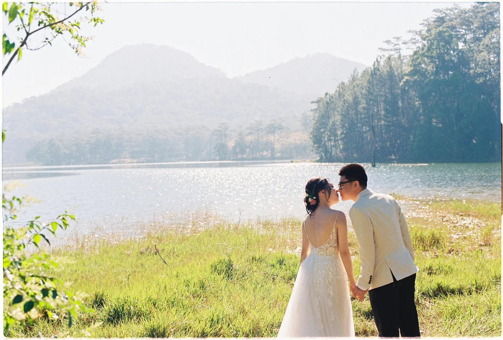 A Da Lat Waterfall Elopement on 35mm Film: Tiến Anh & Trân's Private Vow Ceremony at Liêng Chi Nha & Suối Tía