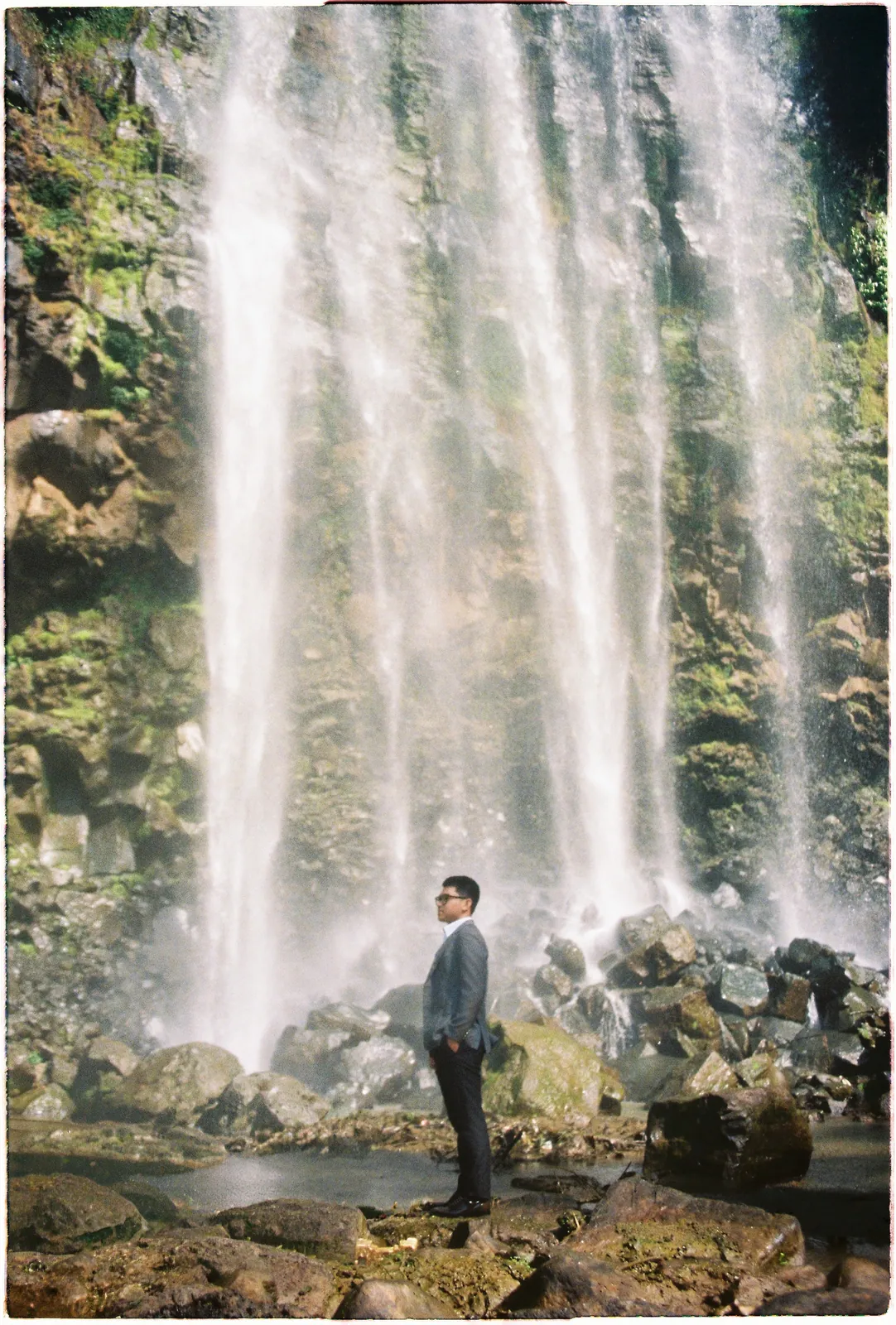 A Da Lat Waterfall Elopement on 35mm Film: Tiến Anh & Trân's Private Vow Ceremony at Liêng Chi Nha & Suối Tía