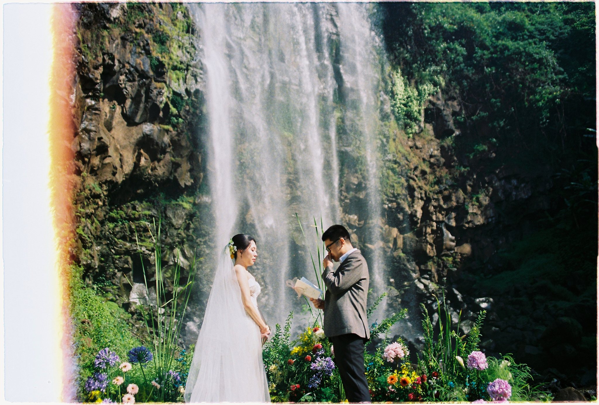 A Da Lat Waterfall Elopement on 35mm Film — Tiến Anh & Trân's Private Vow Ceremony at Liêng Chi Nha & Suối Tía
