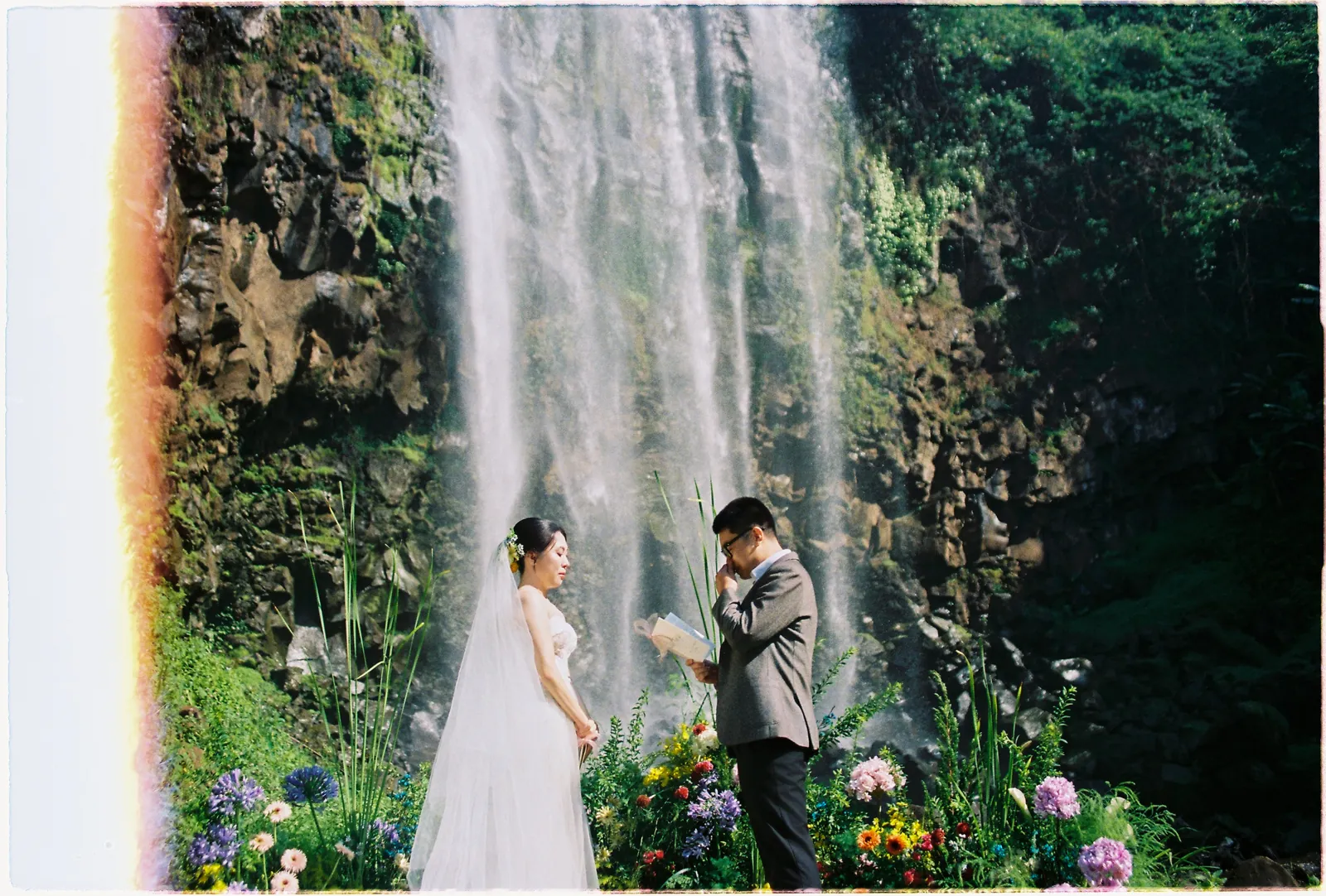 A Da Lat Waterfall Elopement on 35mm Film: Tiến Anh & Trân's Private Vow Ceremony at Liêng Chi Nha & Suối Tía