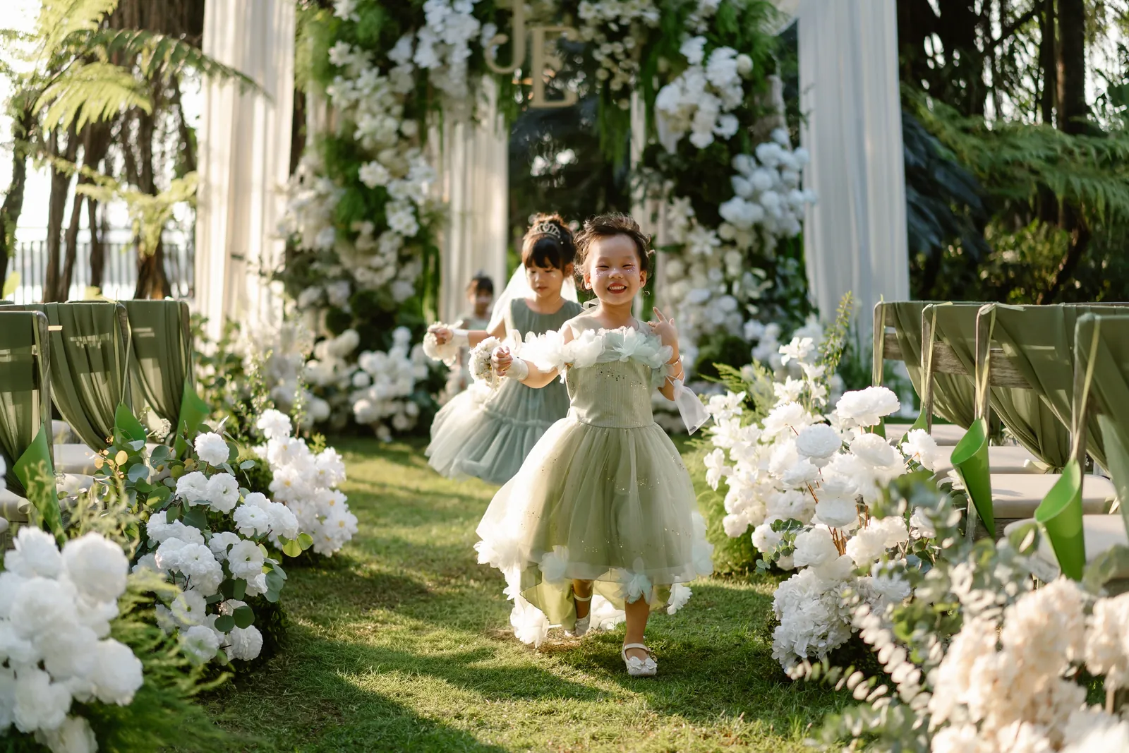 Jess & Emma: A Joyful Documentary Wedding at An Lam Retreats Saigon River