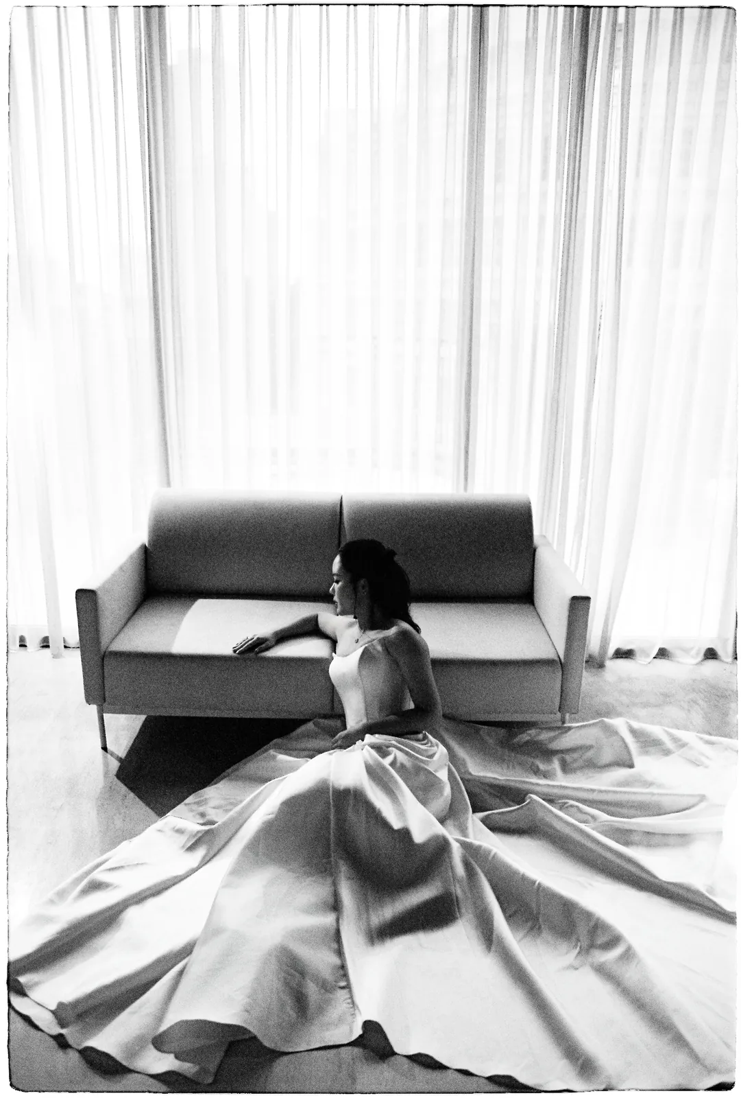 A Saigon Film Pre-Wedding in Three Looks: Áo Dài, Cheongsam and a European Rooftop | Ngọc & Phong