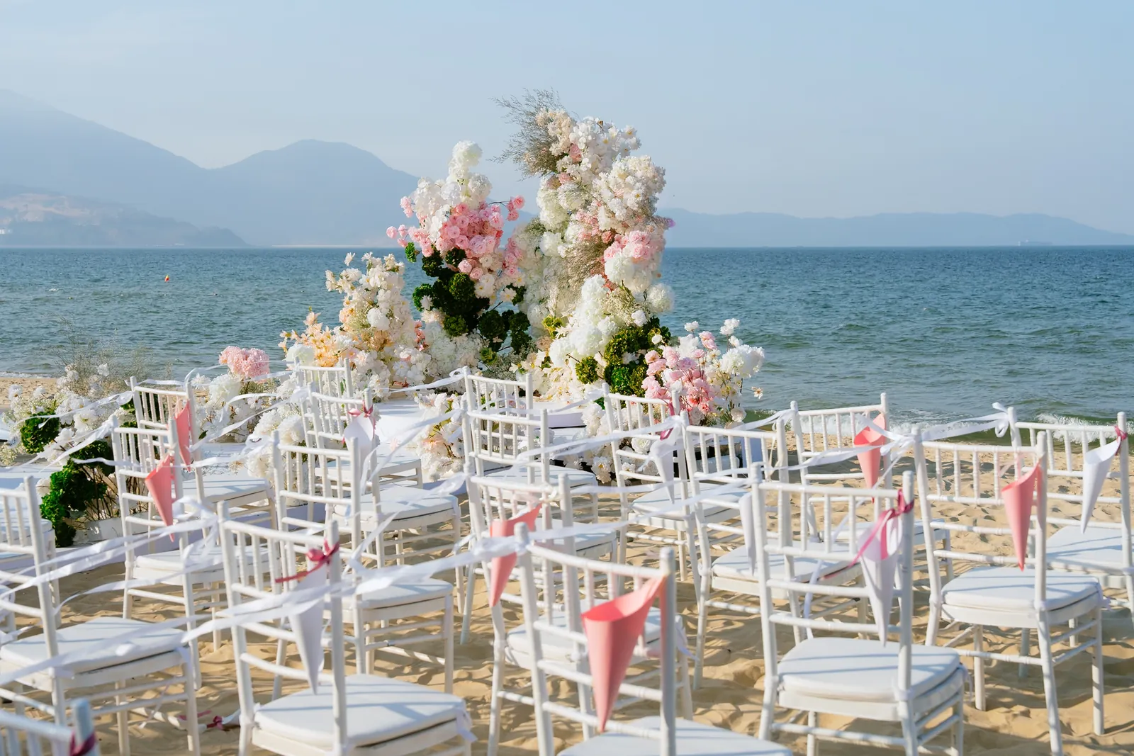 Details by the sea at Mikazuki, Da Nang.